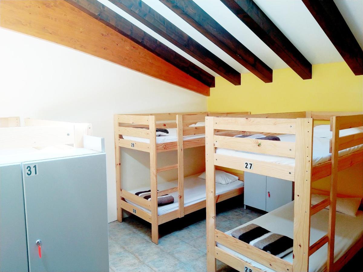 Amaiurko Aterpea Hostel Maya del Baztan ภายนอก รูปภาพ