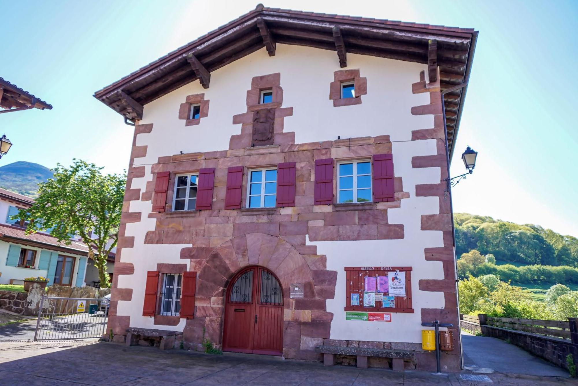 Amaiurko Aterpea Hostel Maya del Baztan ภายนอก รูปภาพ